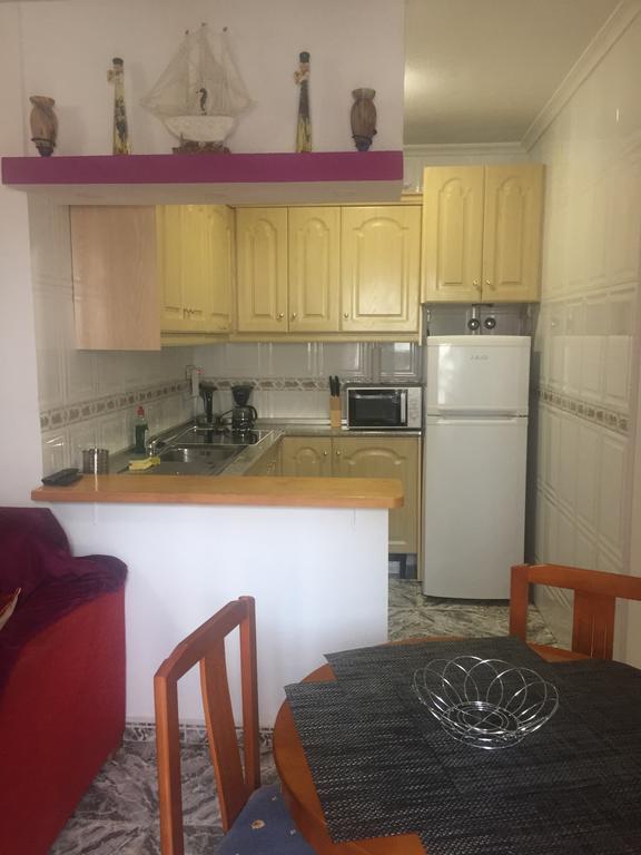 Apatament La Loma Lägenhet Torrevieja Exteriör bild