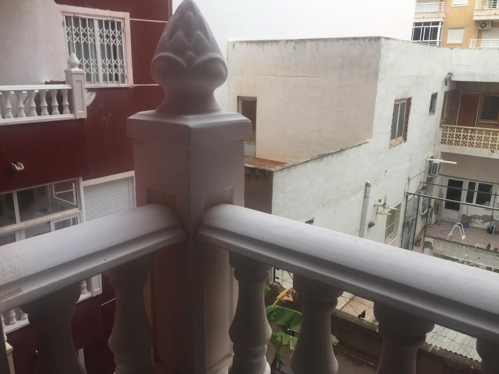 Apatament La Loma Lägenhet Torrevieja Exteriör bild
