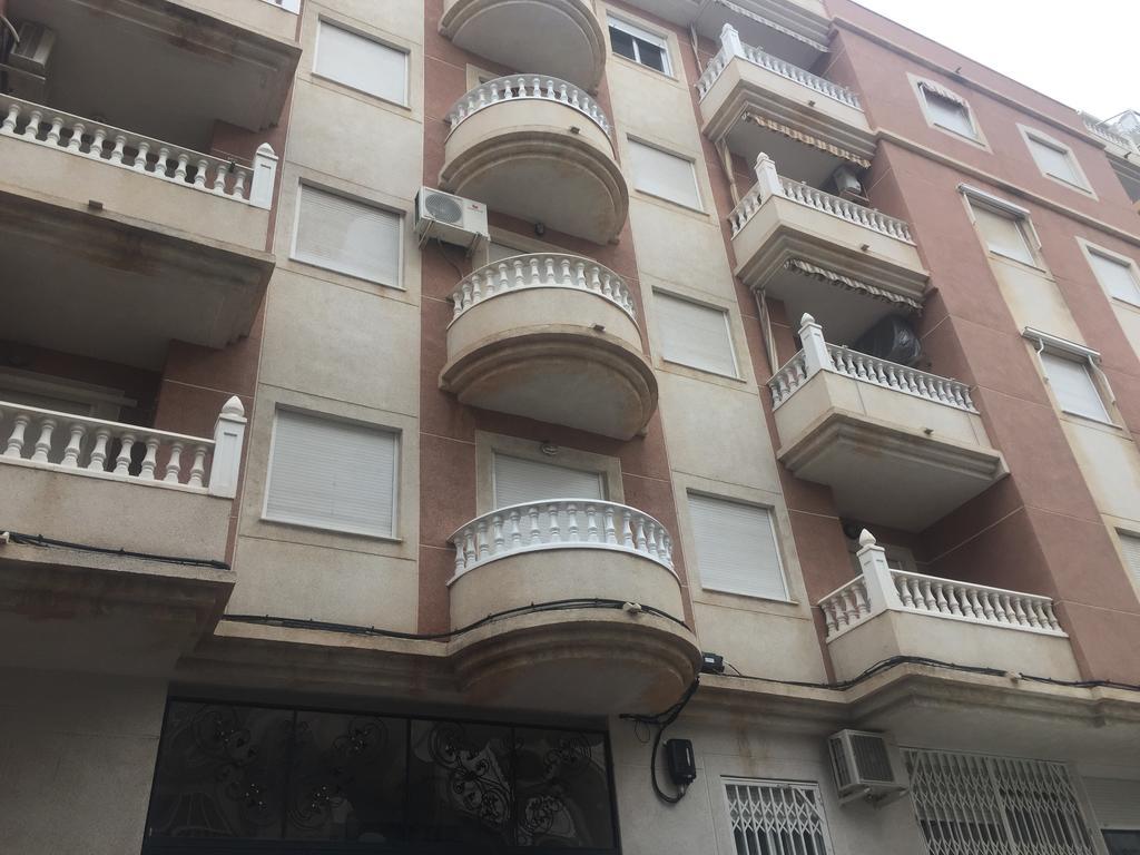 Apatament La Loma Lägenhet Torrevieja Exteriör bild