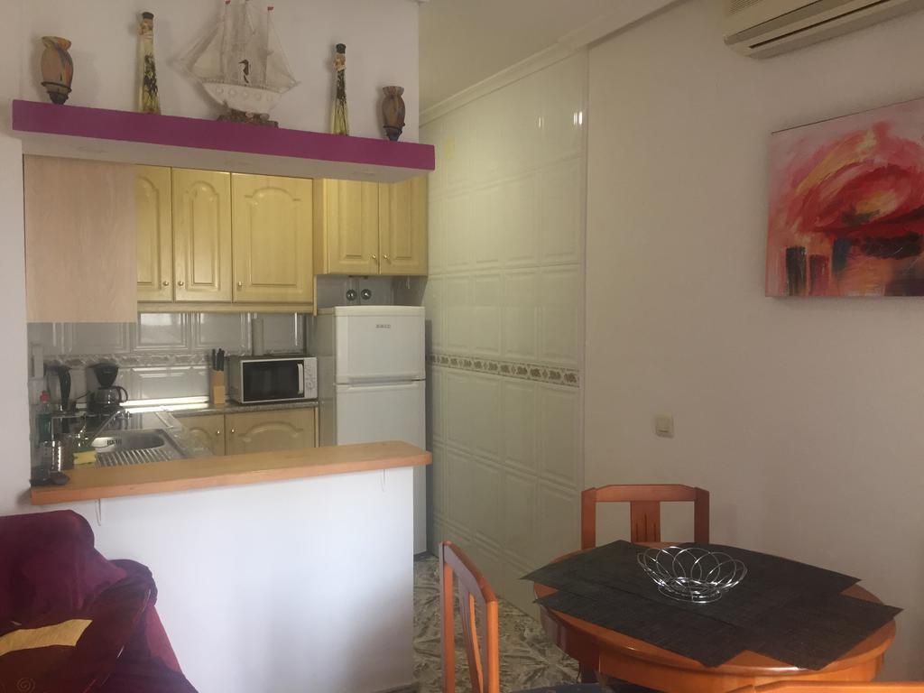 Apatament La Loma Lägenhet Torrevieja Exteriör bild
