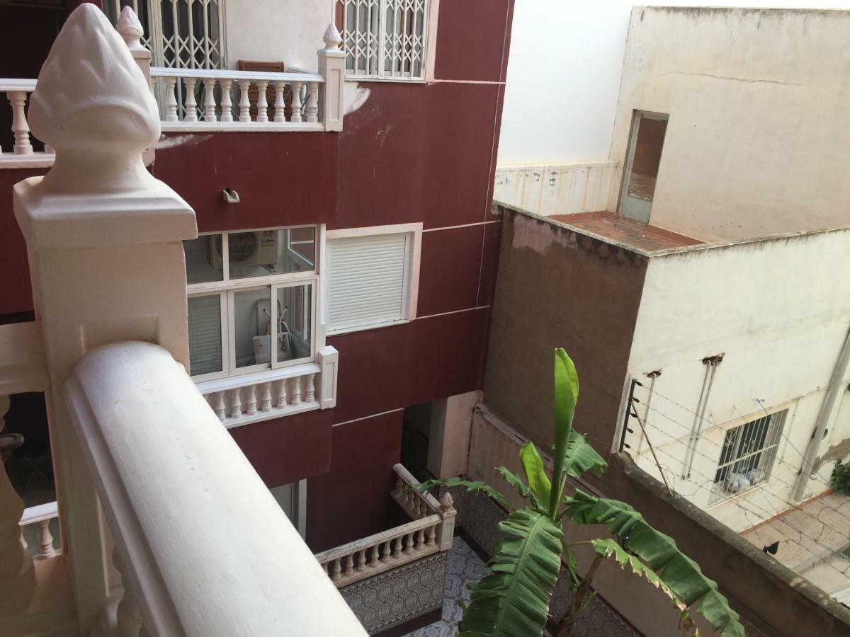 Apatament La Loma Lägenhet Torrevieja Exteriör bild