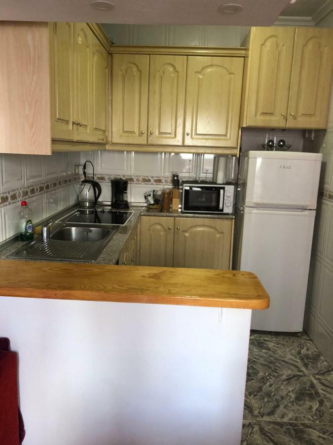 Apatament La Loma Lägenhet Torrevieja Exteriör bild