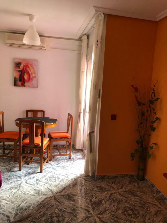 Apatament La Loma Lägenhet Torrevieja Exteriör bild