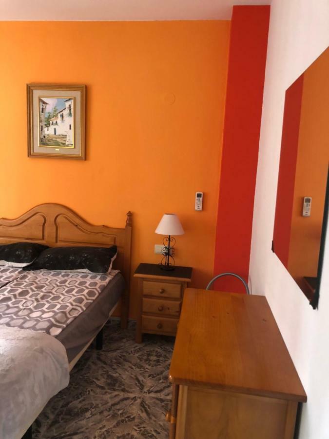 Apatament La Loma Lägenhet Torrevieja Exteriör bild