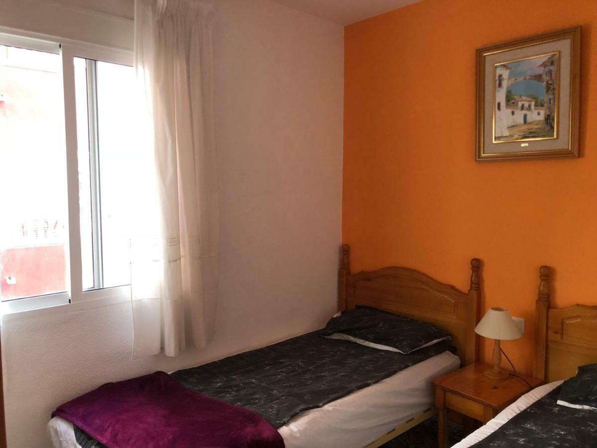 Apatament La Loma Lägenhet Torrevieja Exteriör bild