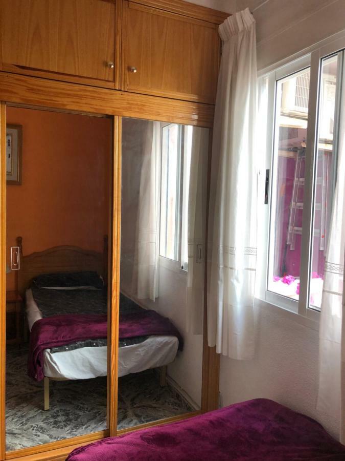 Apatament La Loma Lägenhet Torrevieja Exteriör bild